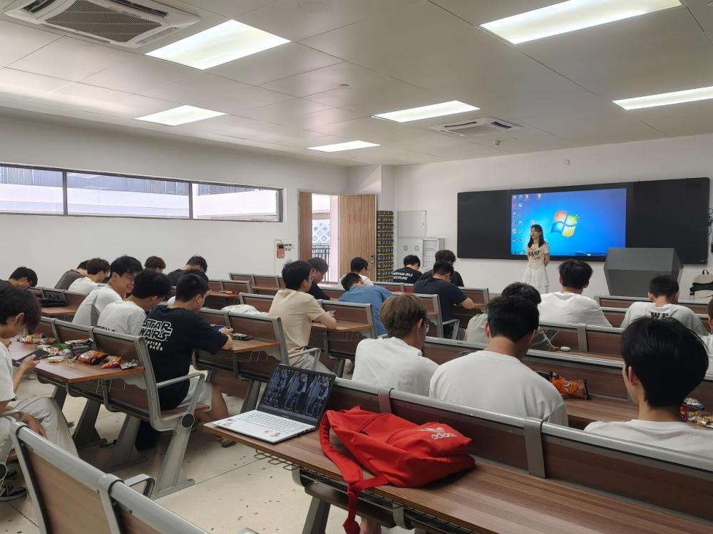任温老师围绕腾讯云小龙虾课程展开细致分享